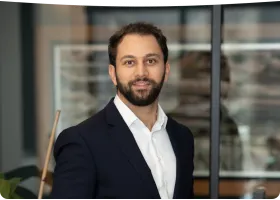 Антонис Майкл