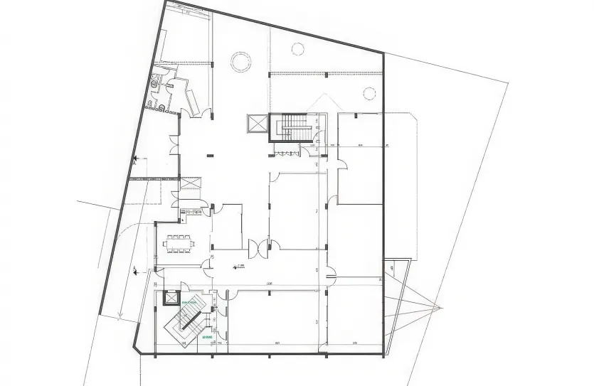 Building for rent - 12606