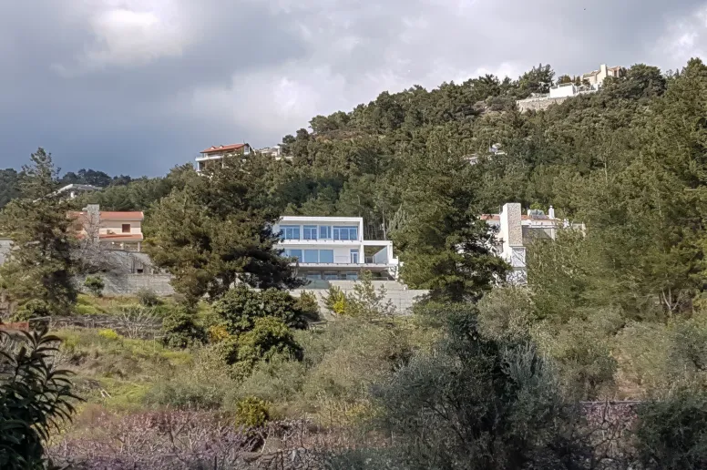 4 bedroom house in Moniatis, Limassol