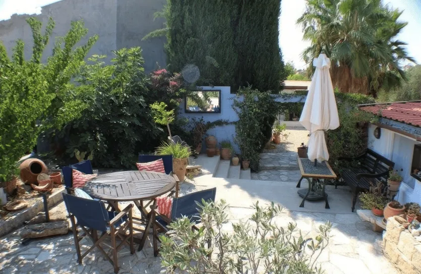 2-bedroom bungalow for sale - 13341