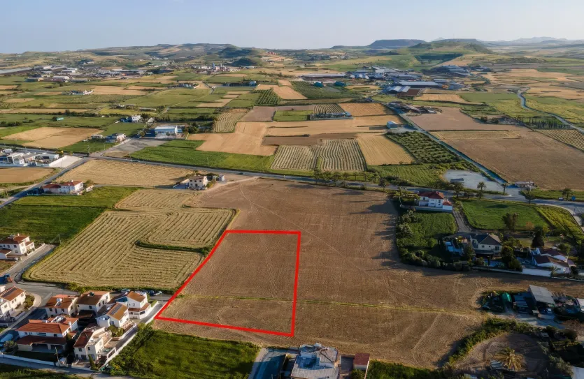 Land for sale - 14283