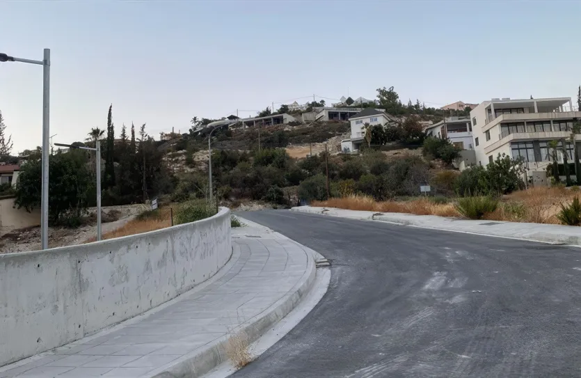 Plot for sale - 13735