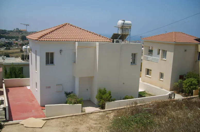 3 bedroom village house in Chloraka, Paphos