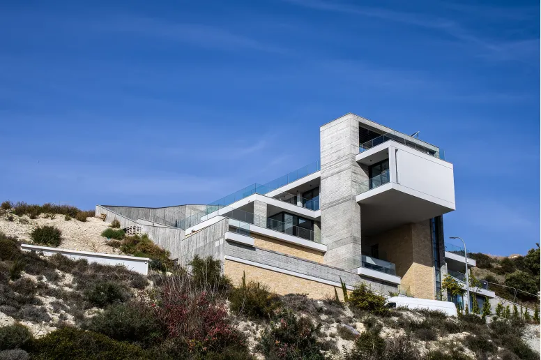 6 bedroom villa in Agios Tychonas, Limassol