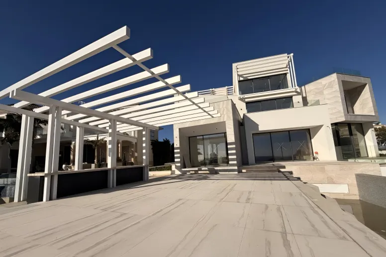 8 bedroom house in Germasogeia, Limassol