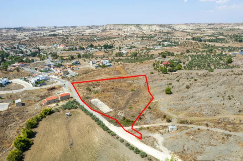 Участок для жилой застройки в Аналионтасе, Никосия