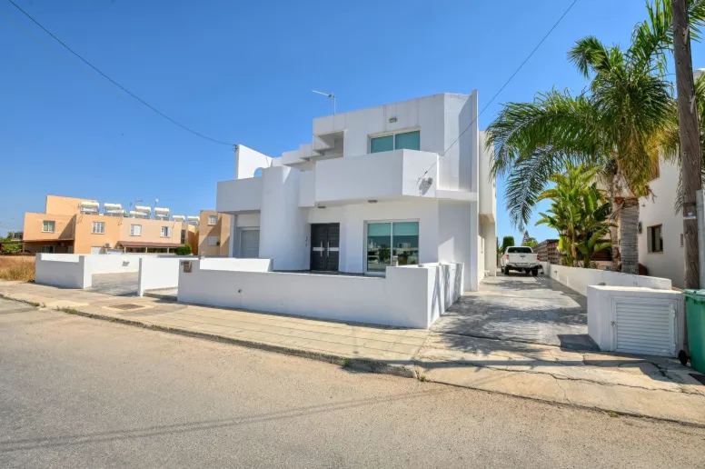 Дом в Паралимни, Фамагуста