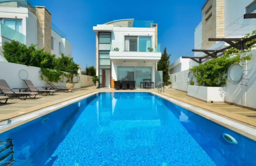 Дом с 6-ю спальнями продажа - 12497