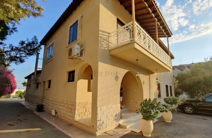 Дом с 3-мя спальнями продажа - 12732