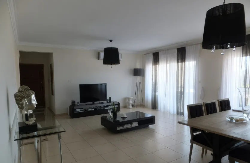 3-bedroom apartment for sale - 12818