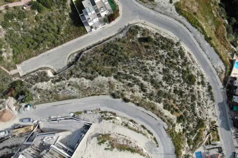 Дом в Агиос Тихонас, Лимассол