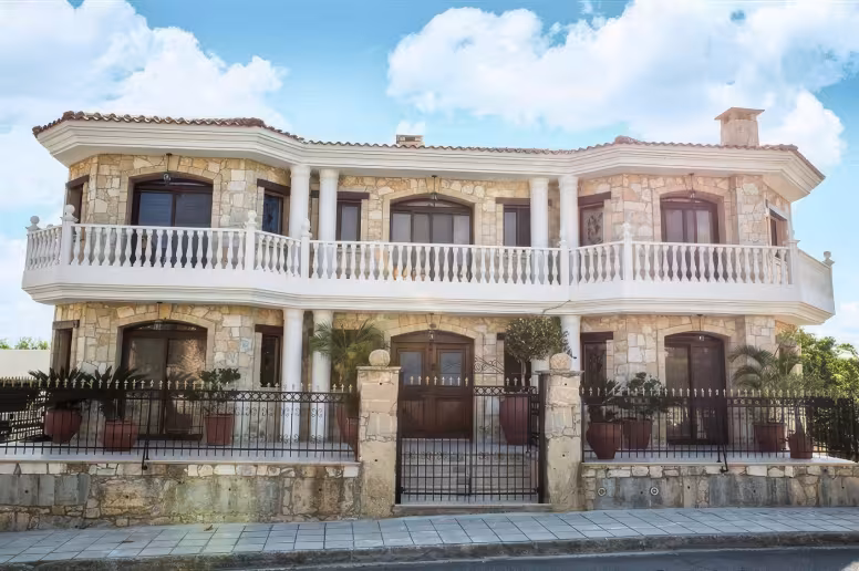 6 bedroom villa in Agia Fyla, Limassol City, Limassol