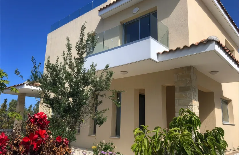 Дом с 3-мя спальнями продажа - 13074