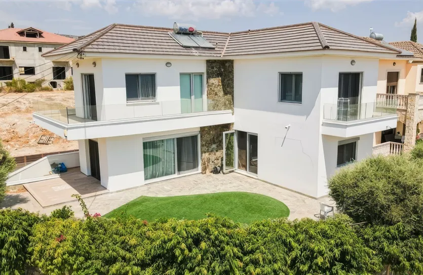 Дом с 5-ю спальнями продажа - 13228