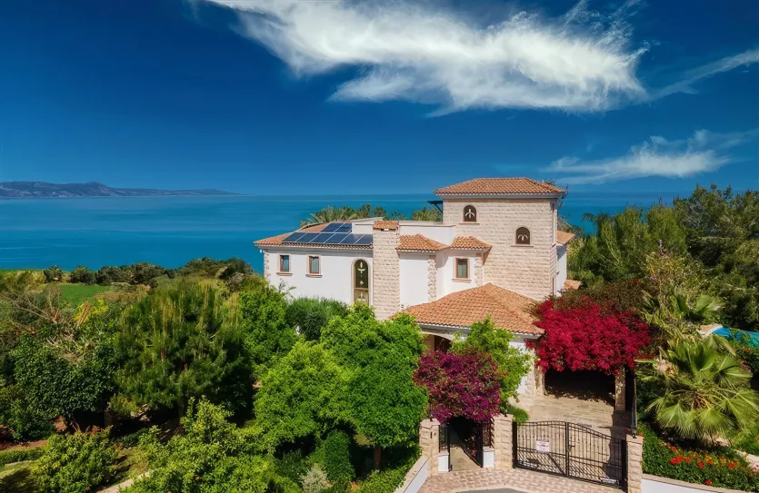 5-bedroom villa for rent - 13246