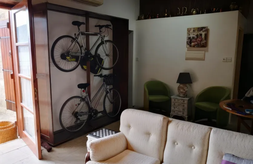 1-bedroom house for sale - 13330