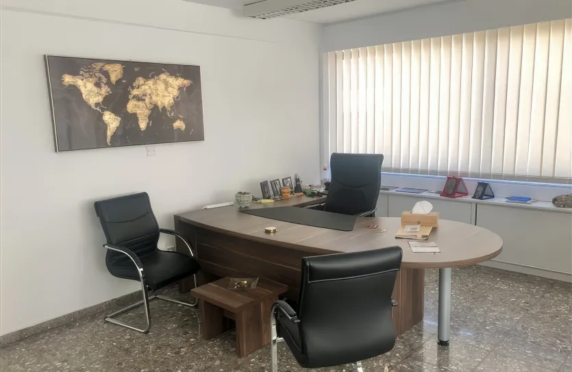 Office for rent - 13353