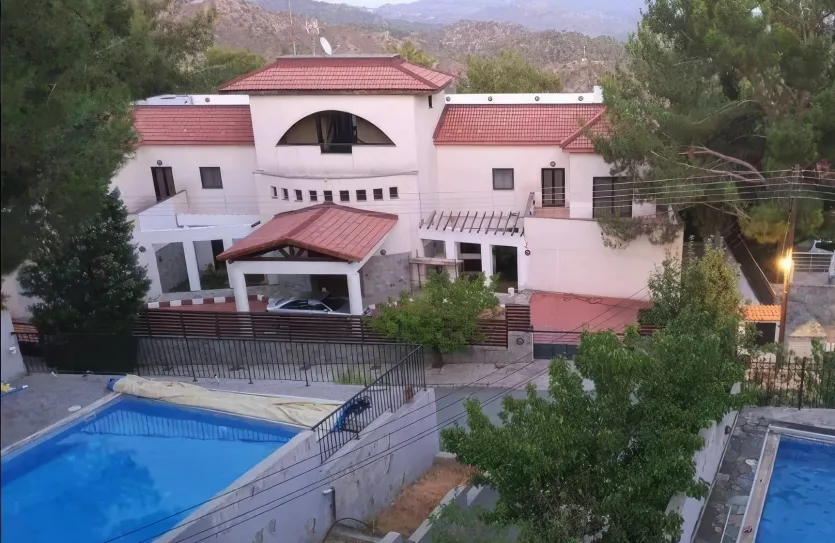 9-bedroom villa for sale - 13478