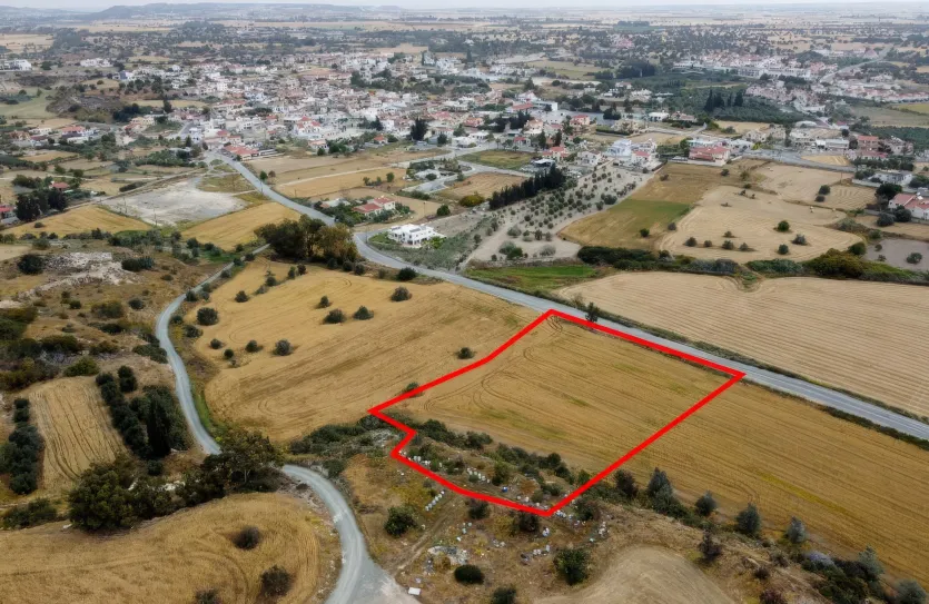 Land for sale - 13610