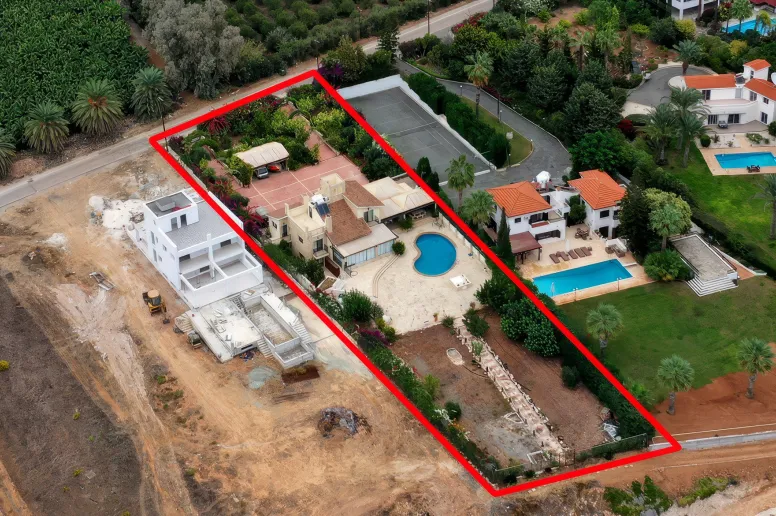 Дом в Пейе, Пафос