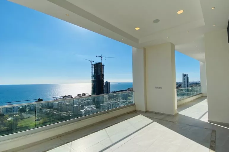4 bedroom penthouse in Mouttagiaka, Limassol - 13762