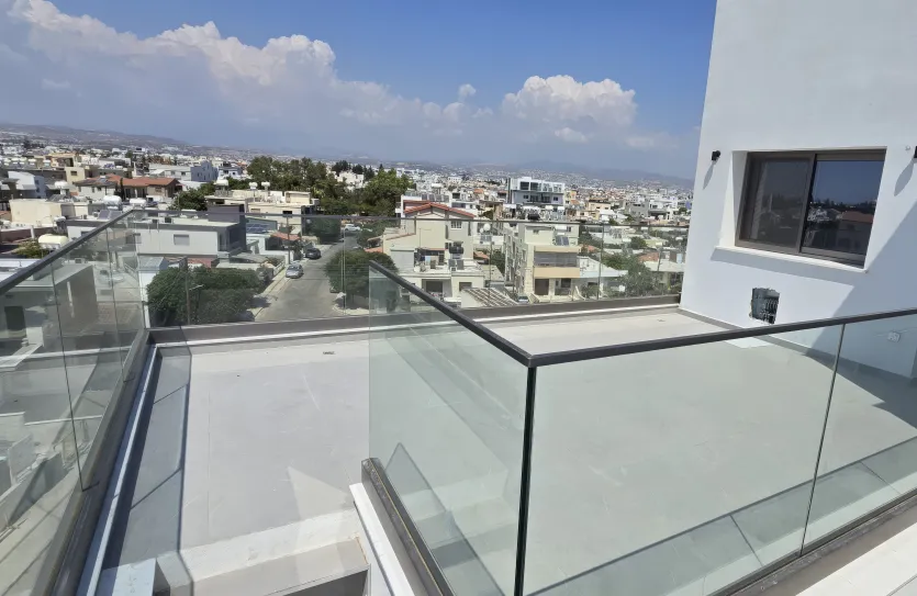 3-bedroom apartment for sale - 13771