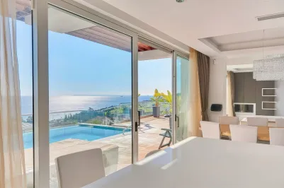 5-bedroom villa - 13912, photo 1