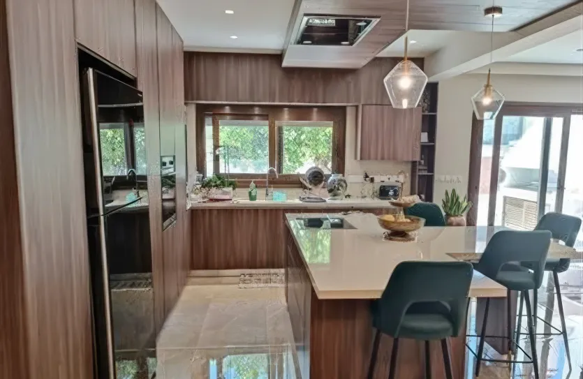 5-bedroom villa for rent - 13928