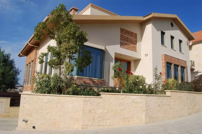 5 bedroom villa in Agios Athanasios, Limassol
