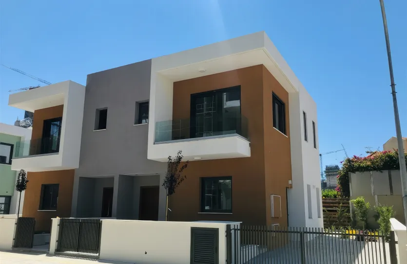 3-bedroom townhouse - 13978, photo 2