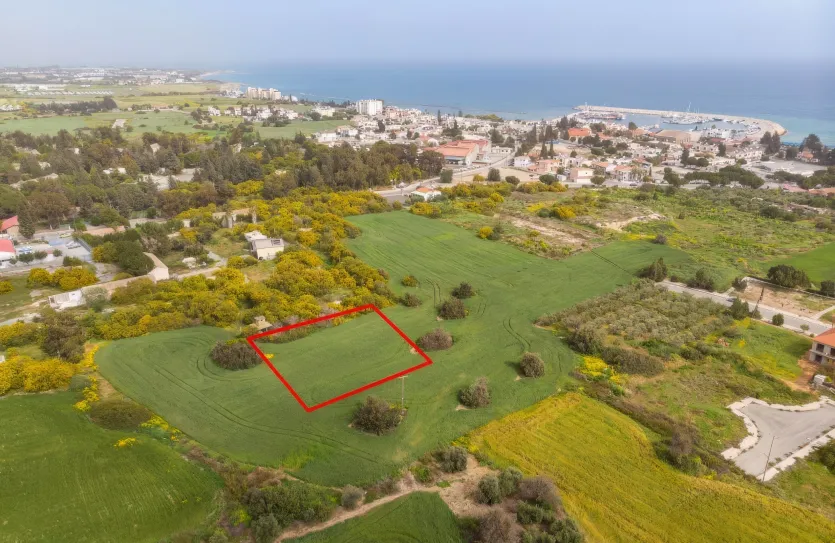 Plot for sale - 13617