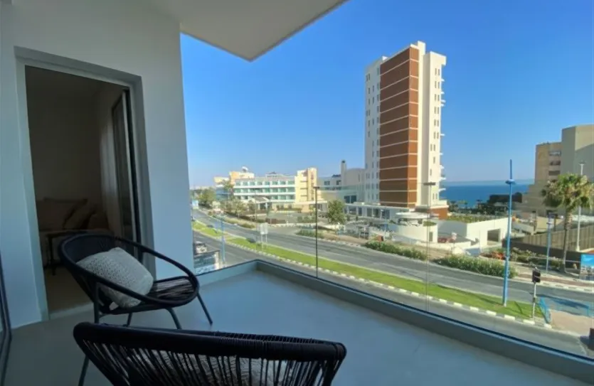 3-bedroom apartment for rent - 14260