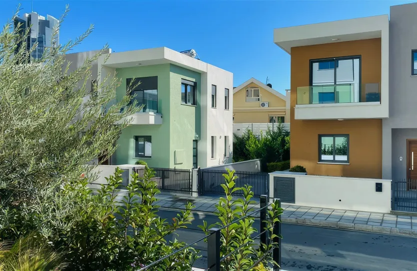 2-bedroom townhouse for sale - 14170