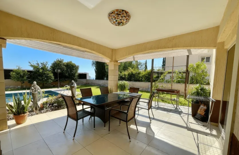 5-bedroom villa for rent - 14342