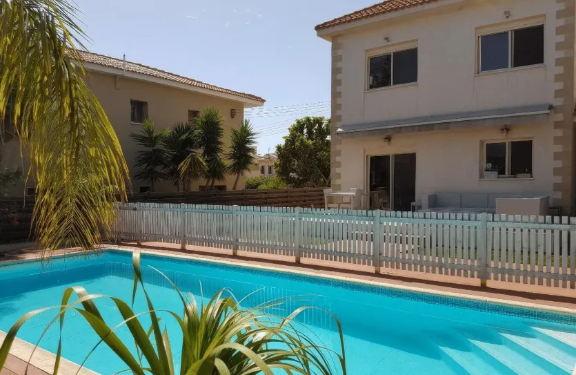 Дом с 3-мя спальнями продажа - 14362