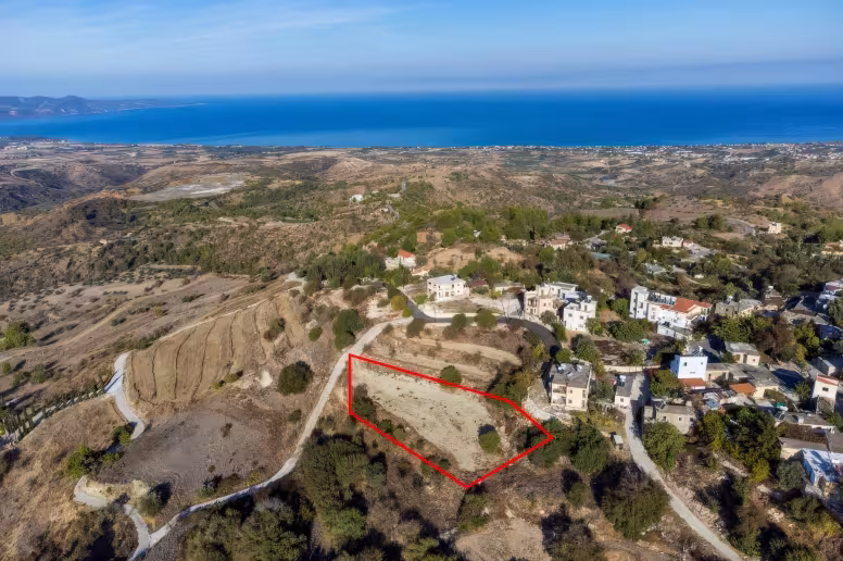 Plot in Kinousa, Paphos