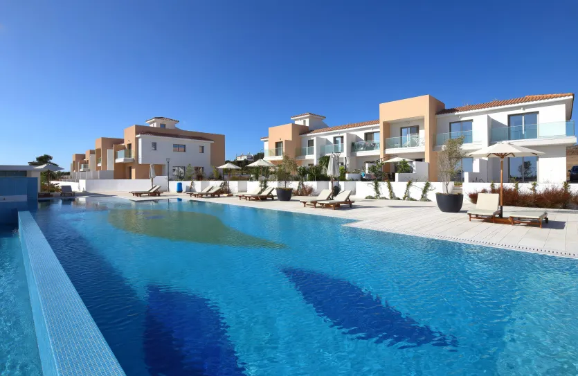 3-bedroom townhouse for sale - 14426