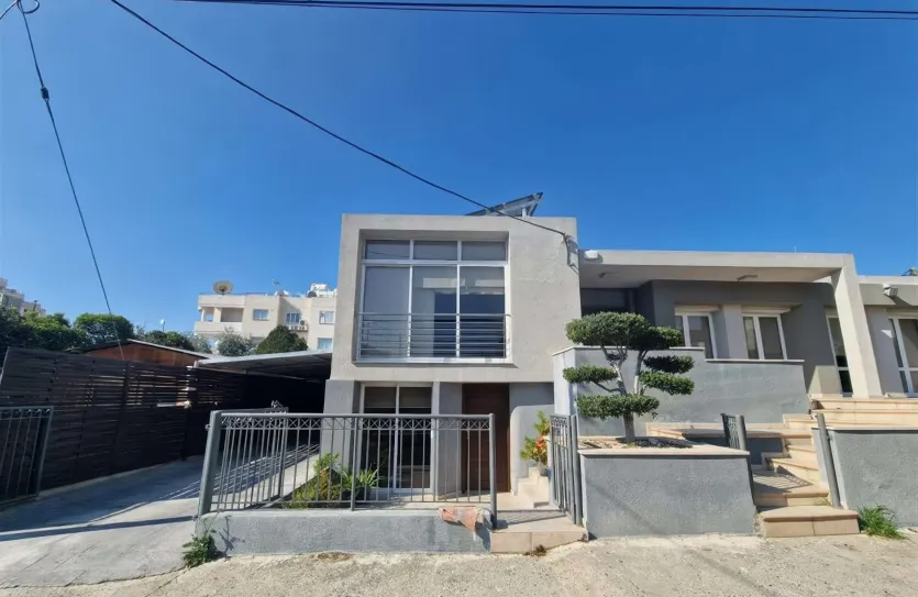 4-bedroom villa for rent - 14435