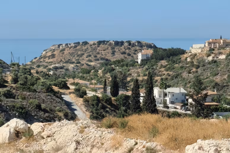 Residential plot in Agios Tychonas, Limassol