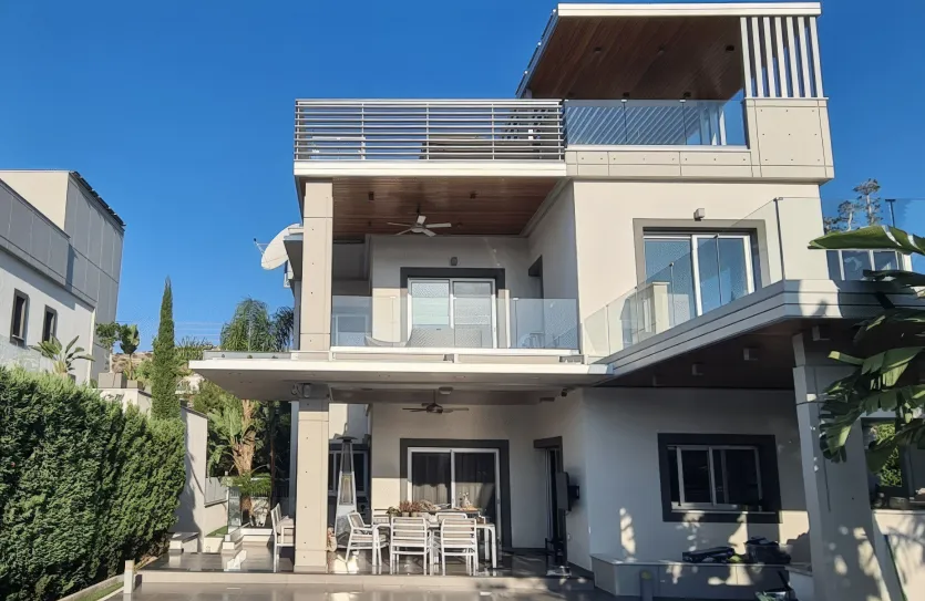 4-bedroom villa for sale - 14575
