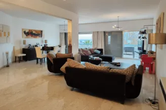 Квартира в Агиос Тихонас, Лимассол