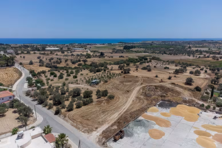 Plot in Larnaca, Mazotos