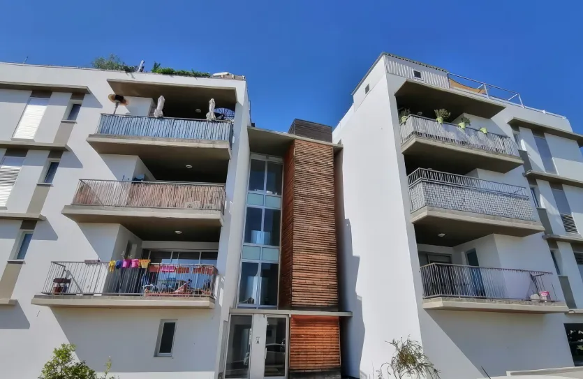 2-bedroom apartment for sale - 13722