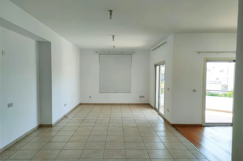 Квартира в Строволосе, Никосия