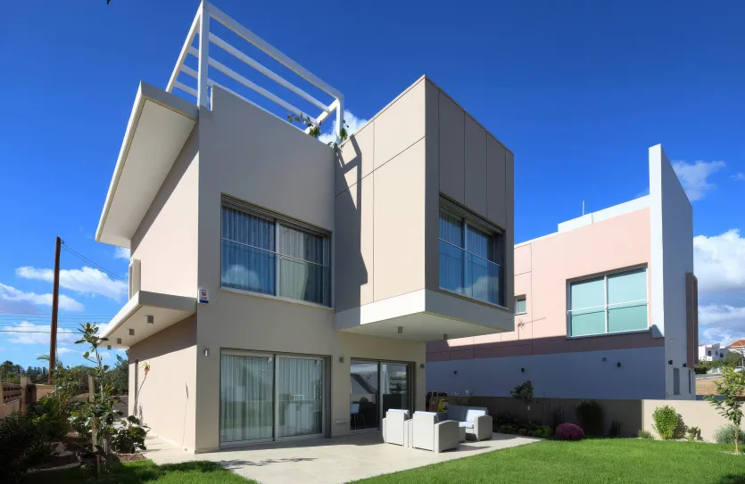 3-bedroom villa for sale - 13001