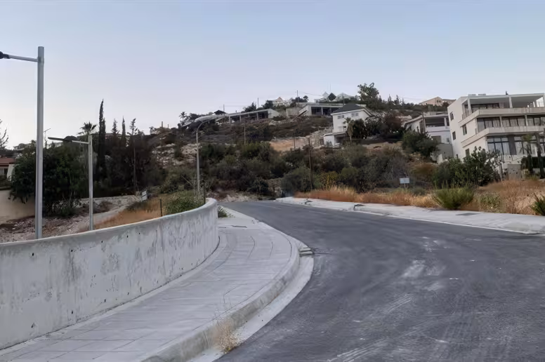 Plot in Agios Tychonas, Limassol
