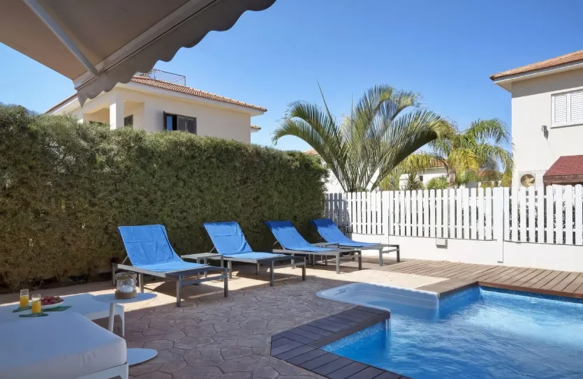 3-bedroom villa for rent - 15124