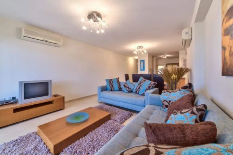 3 bedroom apartment in Mouttagiaka, Limassol - 15295