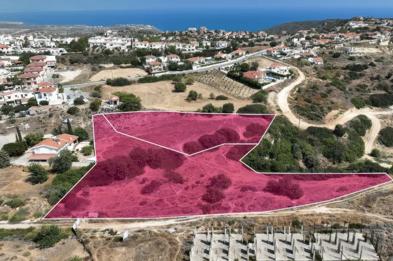 Участок для жилой застройки в Писсури, Лимассол