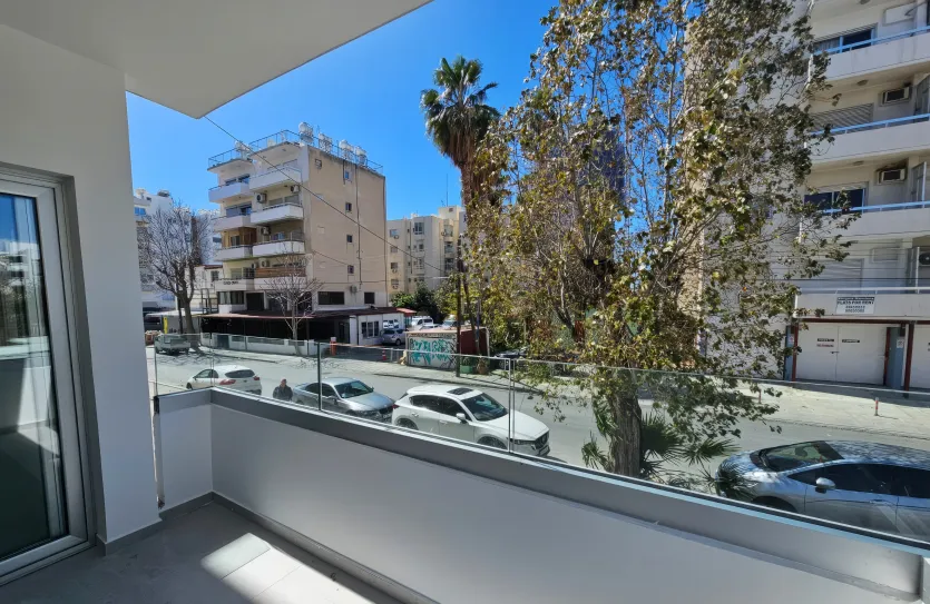 3-bedroom apartment for sale - 15413